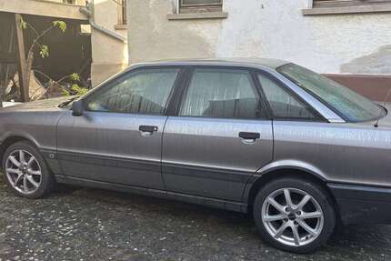 Audi 80 166.000 km 1.500 &euro; Ditzingen 71254