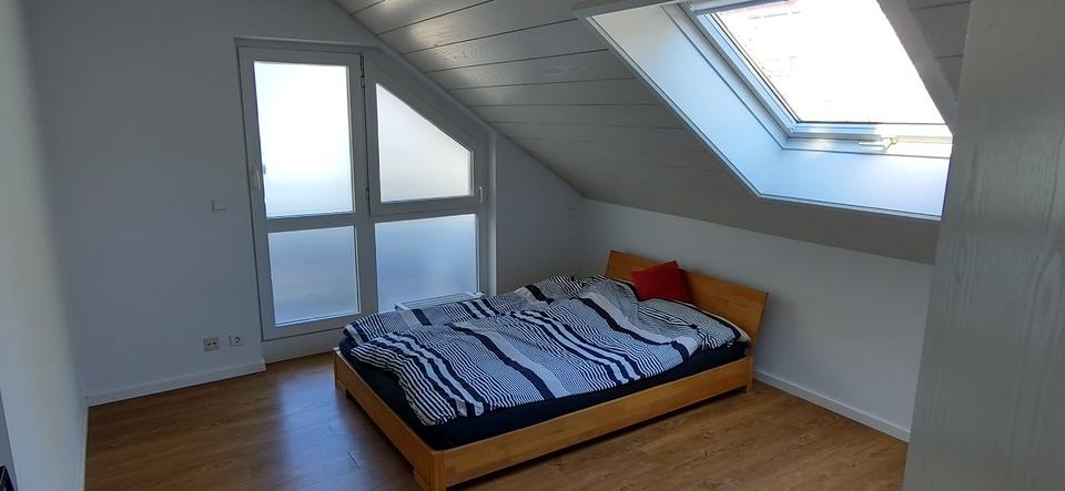 Dachgeschoßwohnung Stuttgart Fasanenhof-Ost - 3 Zimmer, 78 m&sup2;, 369.000&euro; | Angebot:26399776