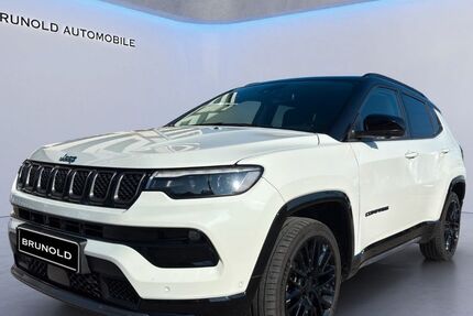 Jeep Compass 29.300 km 30.900 € Stuttgart 70565