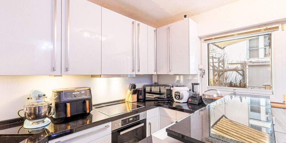 Reihenmittelhaus Stuttgart Feuerbach - 5 Zimmer, 123 m&sup2;, 596.000&euro; | Angebot:24334219