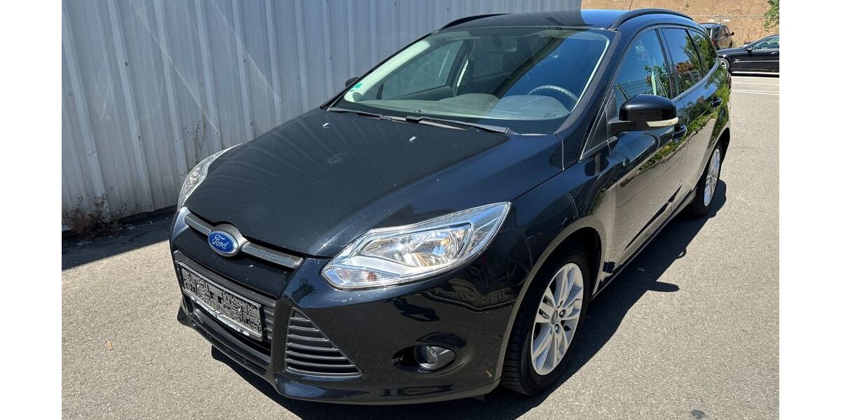 Ford Focus 48.000 km 6.990 &euro; Böblingen 71034