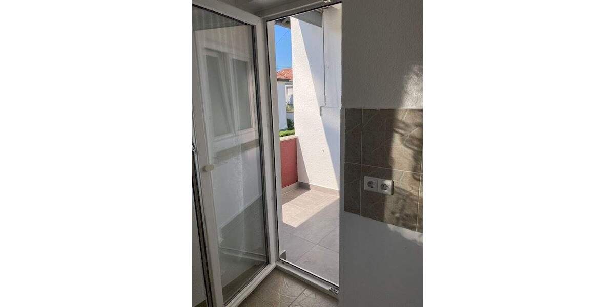 Zentrale doch ruhige Lage mit großem Balkon 2 zimmer