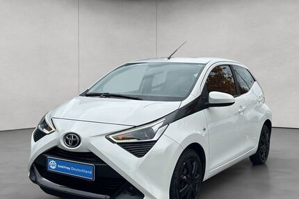 Toyota Aygo (X) 104.234 km 8.430 € Filderstadt 70794