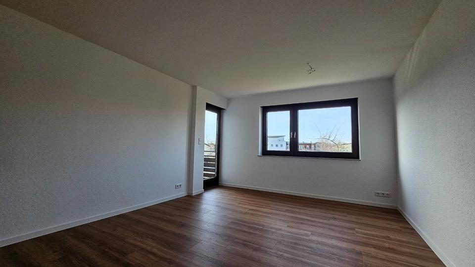 Dachgeschoßwohnung Stuttgart Birkach - 4 Zimmer, 123 m&sup2;, 1.600&euro; | Angebot:24840678