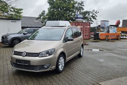 VW Touran 141.725 km 7.400 € Waiblingen Neustadt ( 15 km von Stuttgart ) 71336