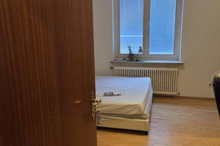 WG - Zimmer ab sofort verfügbar 1 zimmer