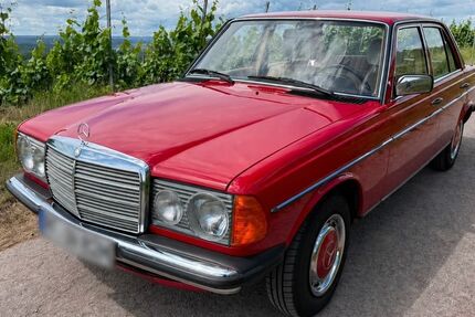 Mercedes-Benz 230 48.165 km 19.490 &euro; Illingen 75428
