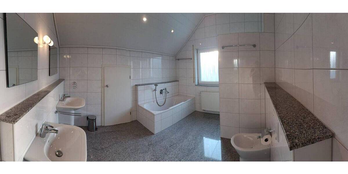 Einfamilienhaus Wiernsheim - 5 Zimmer, 127 m&sup2;, 1.560&euro; | Angebot:26527569