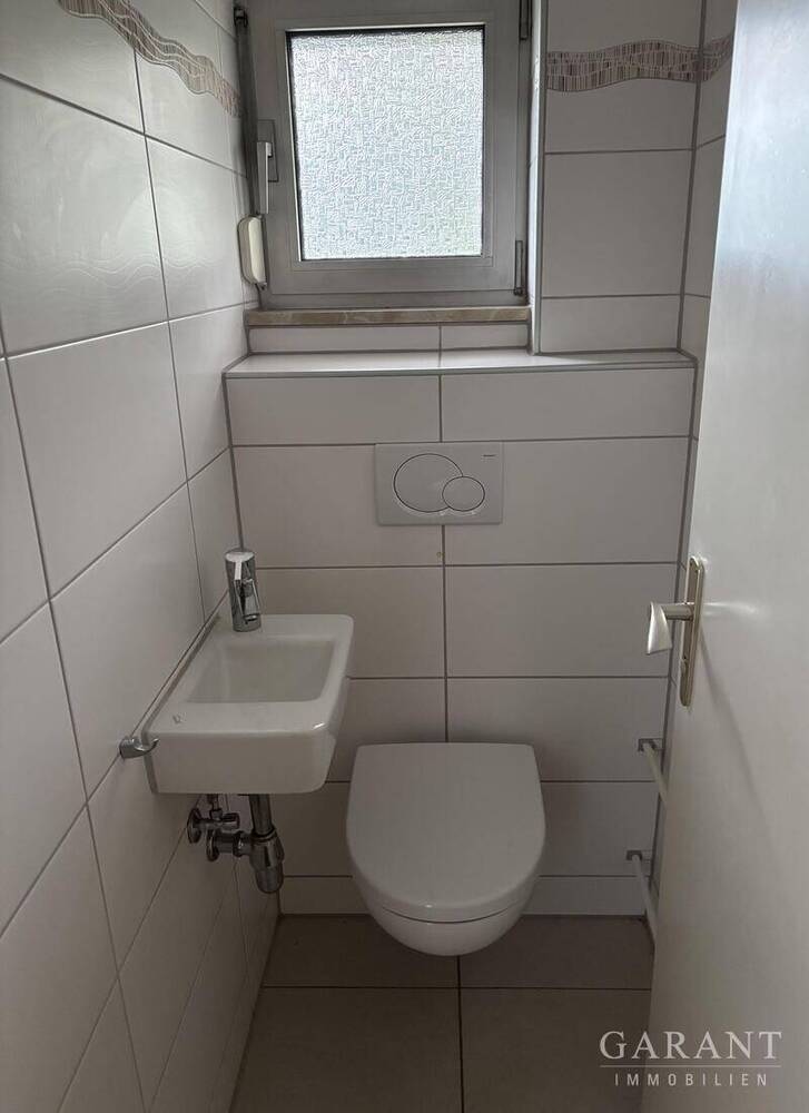 Ihr Familienhäuschen in bester Lage mit Garage