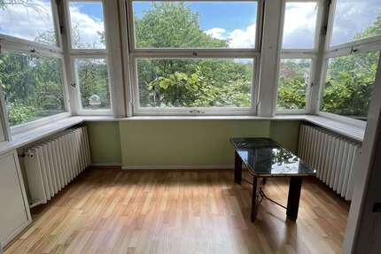 Haus Nürtingen - 8.5 Zimmer, 246 m&sup2;, 749.000&euro; | Angebot:26778190
