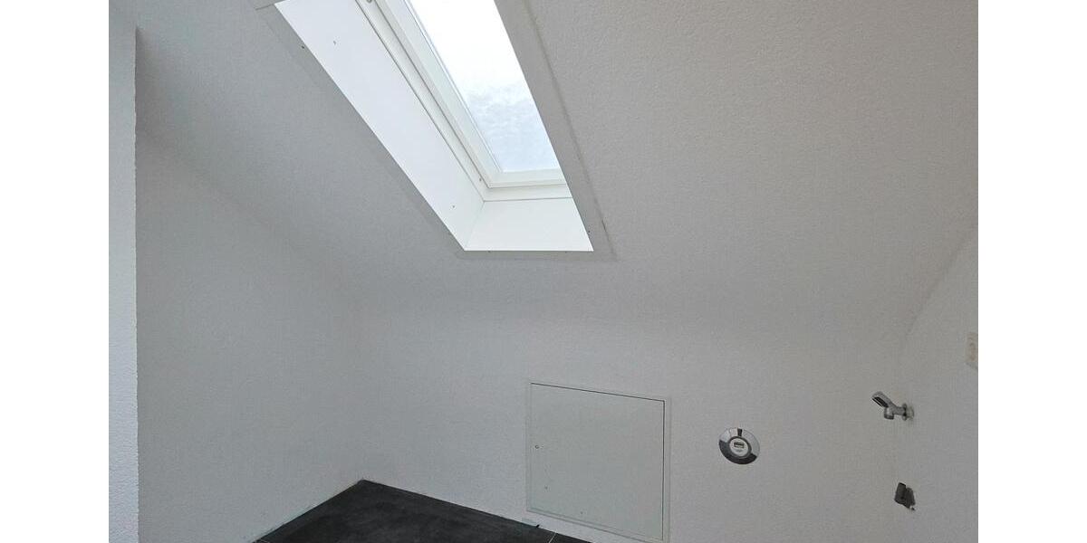 Dachgeschoßwohnung Leinfelden-Echterdingen Echterdingen - 3 Zimmer, 71 m&sup2;, 1.200&euro; | Angebot:24770665