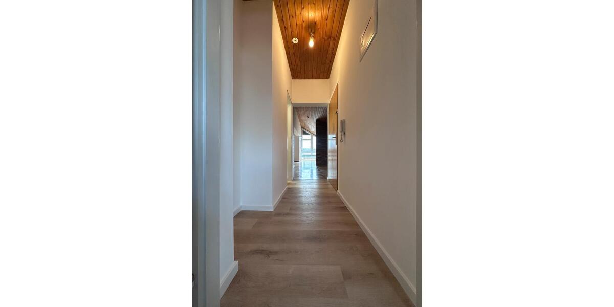 Etagenwohnung Filderstadt - 5 Zimmer, 121 m&sup2;, 1.770&euro; | Angebot:25049670