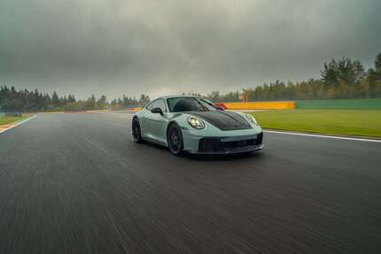 Porsche 992 3.900 km 226.100 &euro; Leonberg 71229