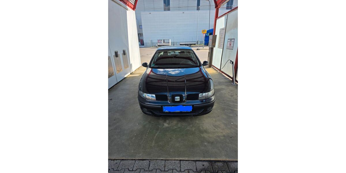 Seat Leon 177.782 km 2.650 &euro; Kornwestheim 70806