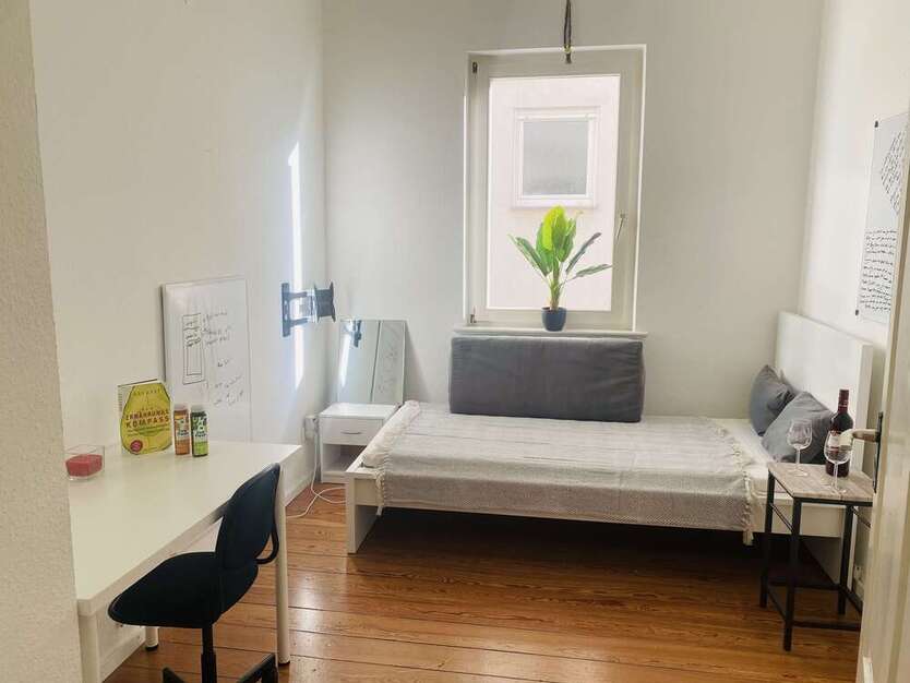 Wohnung zum Mieten in Stuttgart 420 € 13 m²