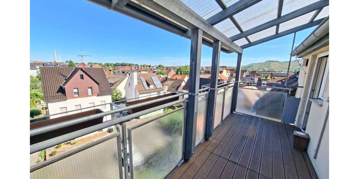 Etagenwohnung Stuttgart Luginsland - 4 Zimmer, 89 m&sup2;, 1.140&euro; | Angebot:27020343
