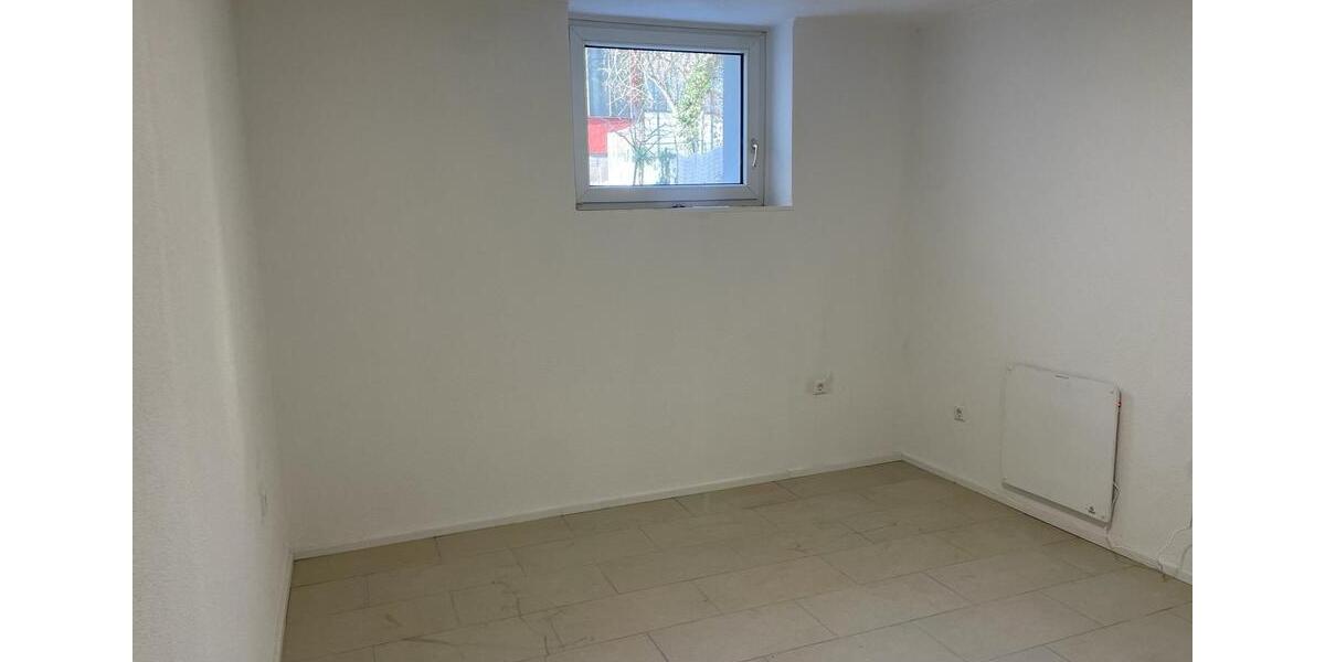 Etagenwohnung Stuttgart Zuffenhausen - 1.5 Zimmer, 33 m&sup2;, 650&euro; | Angebot:25421030
