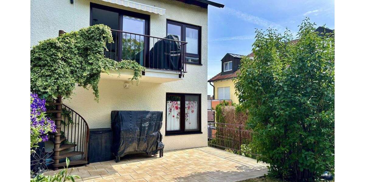 Doppelhaushälfte Böblingen Dagersheim - 7 Zimmer, 190 m&sup2;, 850.000&euro; | Angebot:25272788