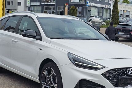 Hyundai i30 17.866 km 21.700 &euro; Leonberg 71229