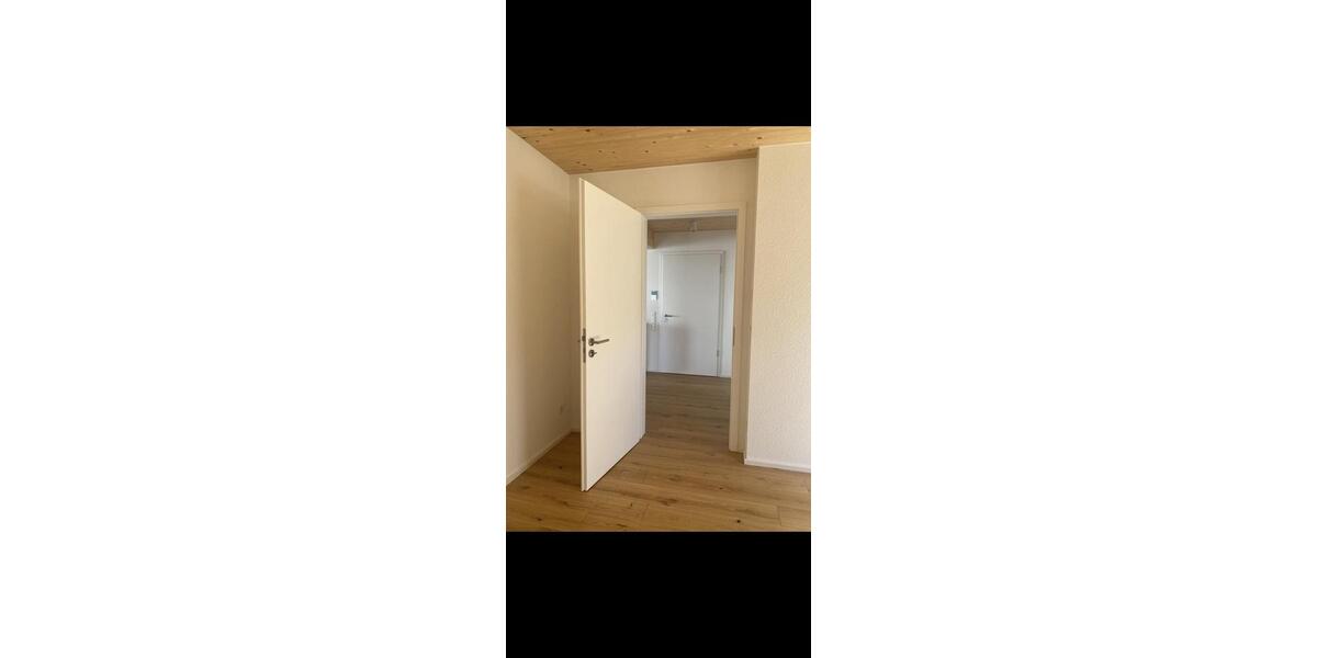 Erdgeschoßwohnung Backnang - 3 Zimmer, 95 m&sup2;, 1.385&euro; | Angebot:26088252