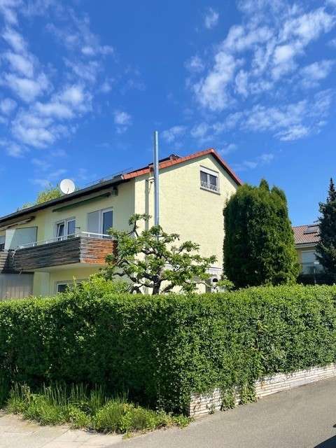 Haus zum Kaufen in Böblingen 450.000 € 130 m²