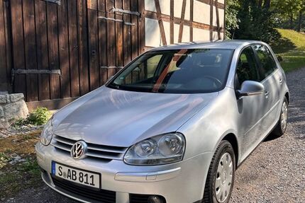 VW Golf 194.000 km 2.300 &euro; Stuttgart 70499