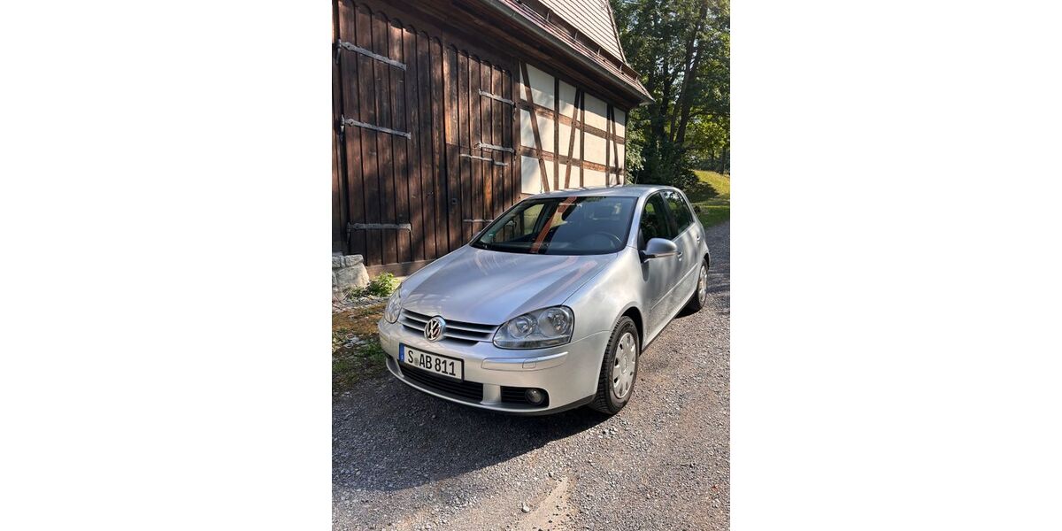 VW Golf 194.000 km 2.300 &euro; Stuttgart 70499