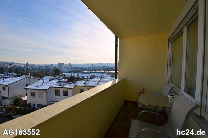 Exklusive 3-Zimmer Wohnung in Leonberg mit traumhafter Aussicht