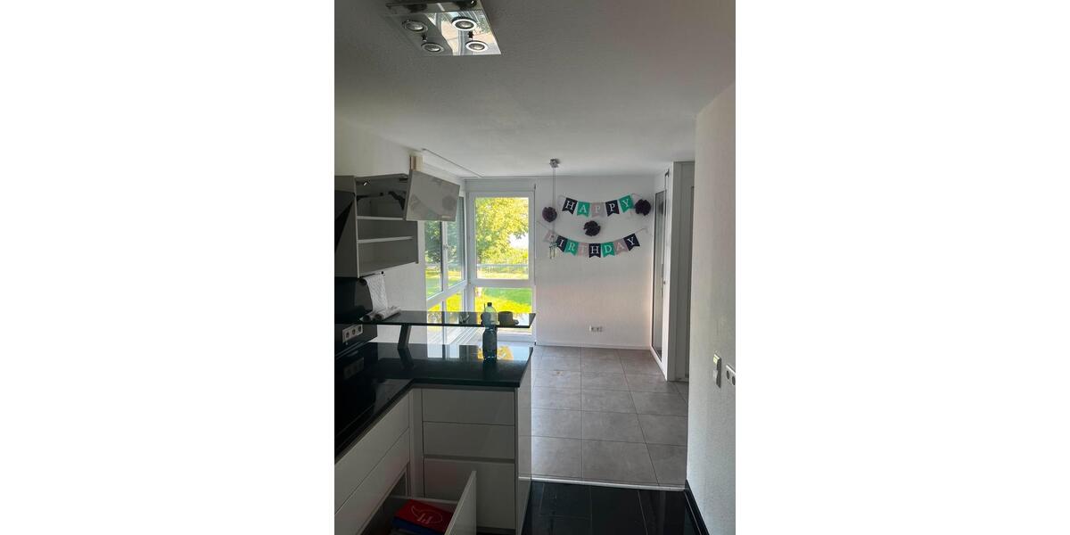 Etagenwohnung Stuttgart Bad Cannstatt - 3 Zimmer, 81 m&sup2;, 420.000&euro; | Angebot:26885480