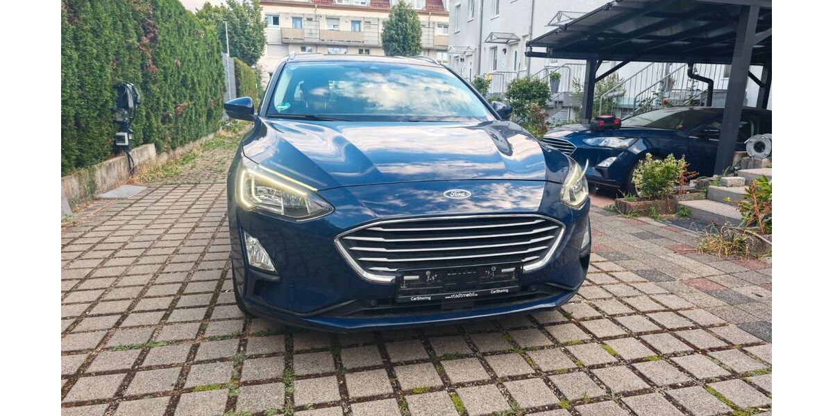 Ford Focus 143.000 km 7.900 &euro; Stuttgart 70439