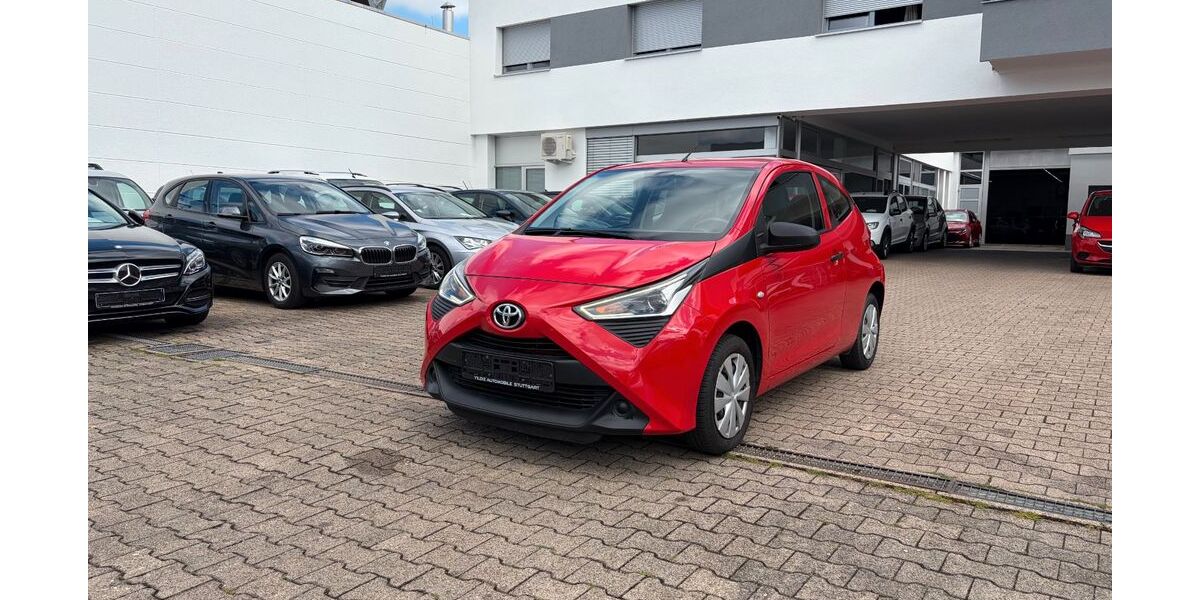 Toyota Aygo (X) 156.836 km 5.495 &euro; Stuttgart 70597