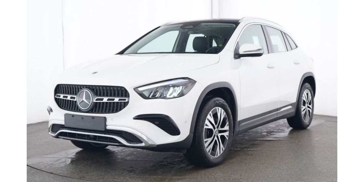 Mercedes-Benz GLA 200 8.700 km 33.900 &euro; Ehningen 71139