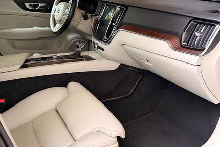 Volvo V60 275.000 km 14.000 &euro; Gniebel 72124