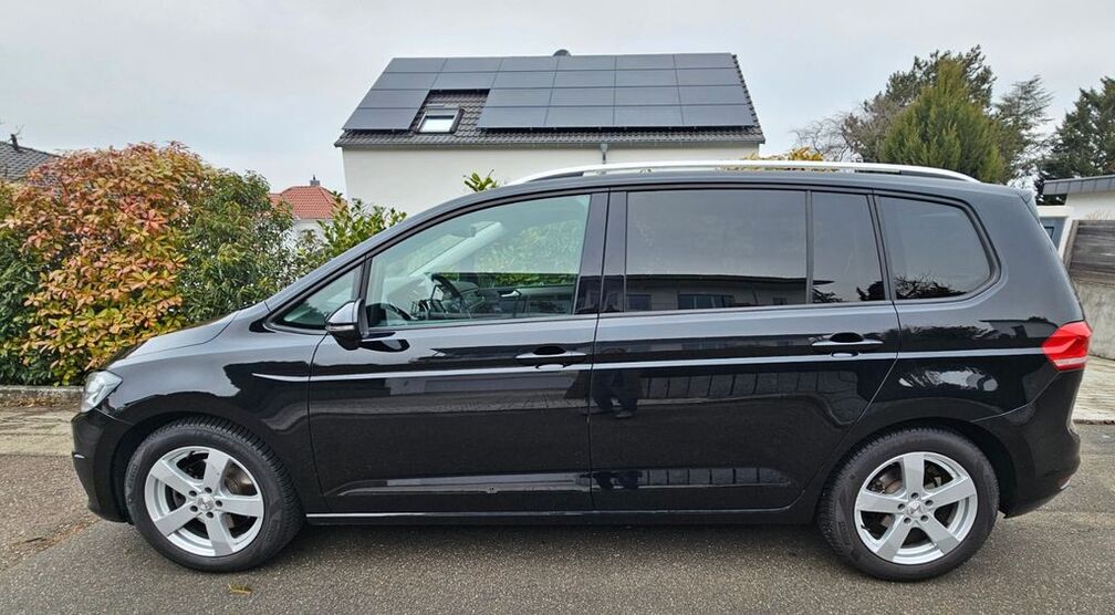 VW Touran 78.500 km 19.900 € Reutlingen 72766