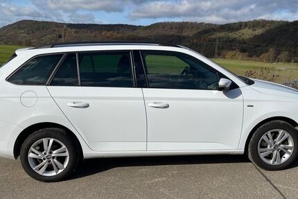 Skoda Fabia 64.400 km 13.900 € Tübingen 72072