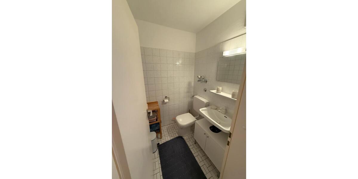 Etagenwohnung Ludwigsburg Oßweil - 2 Zimmer, 65 m&sup2;, 910&euro; | Angebot:25216193