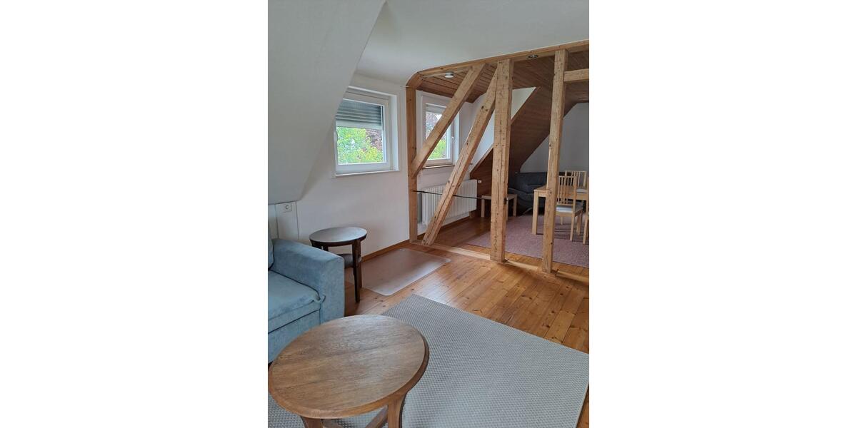 Dachgeschoßwohnung Leonberg - 2.5 Zimmer, 65 m&sup2;, 920&euro; | Angebot:26262619