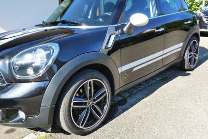 Mini Countryman S (Cooper) 117.200 km 10.100 &euro; Metzingen 72555