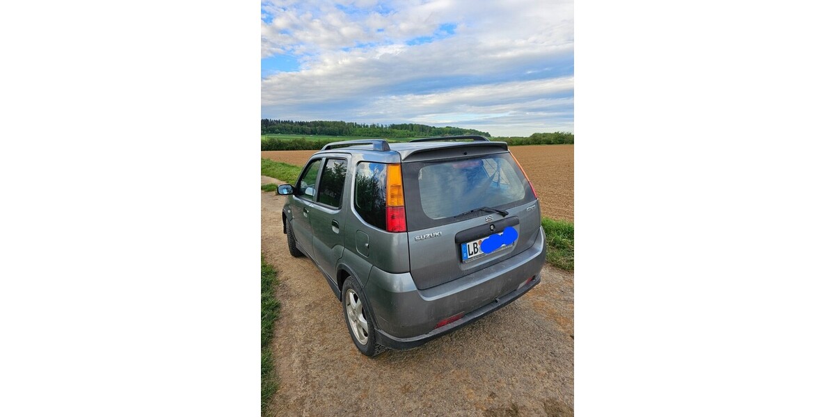 Suzuki Ignis 160.000 km 2.300 € Großbottwar 71723