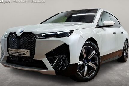 BMW iX 75.020 km 59.990 € Stuttgart 70569