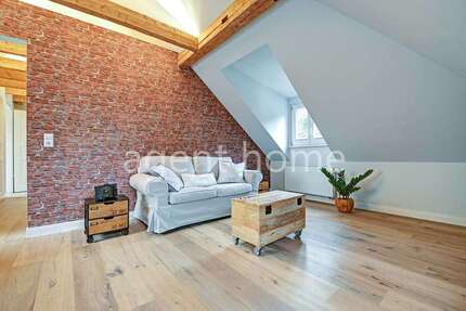 Wohnung Stuttgart Bopser - 2 Zimmer, 49 m&sup2;, 2.080&euro; | Angebot:26752050