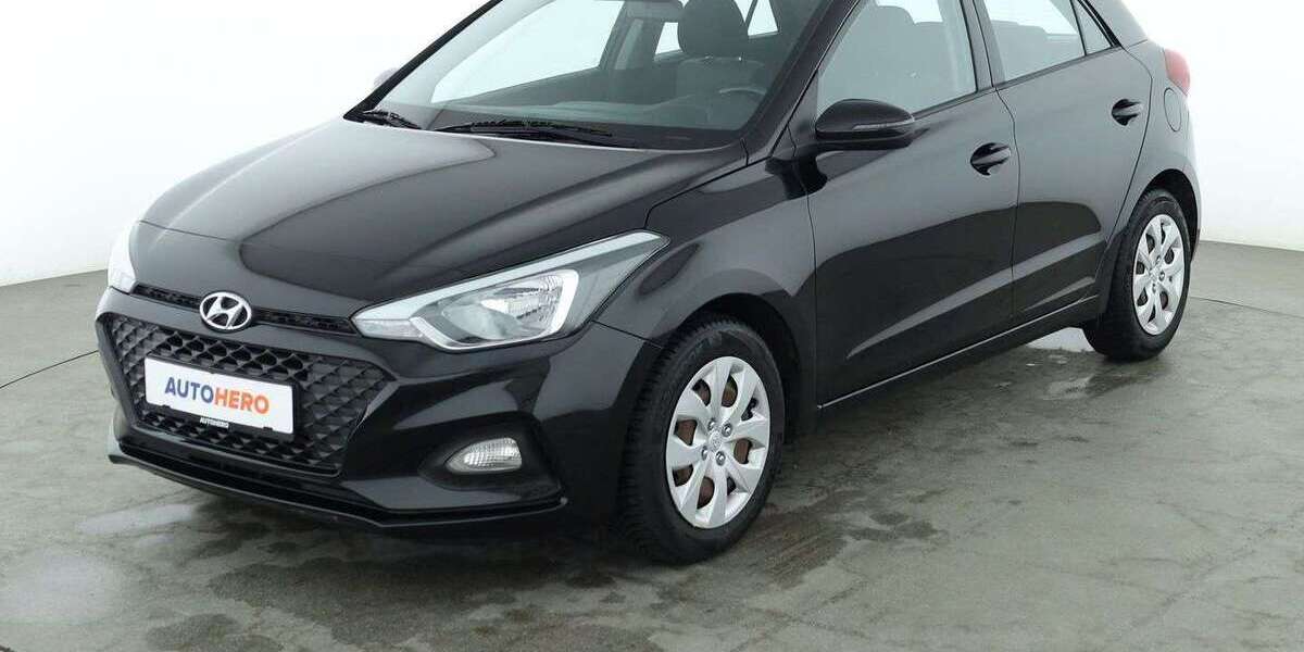 Hyundai i20 43.352 km 10.450 &euro; Stuttgart 70195