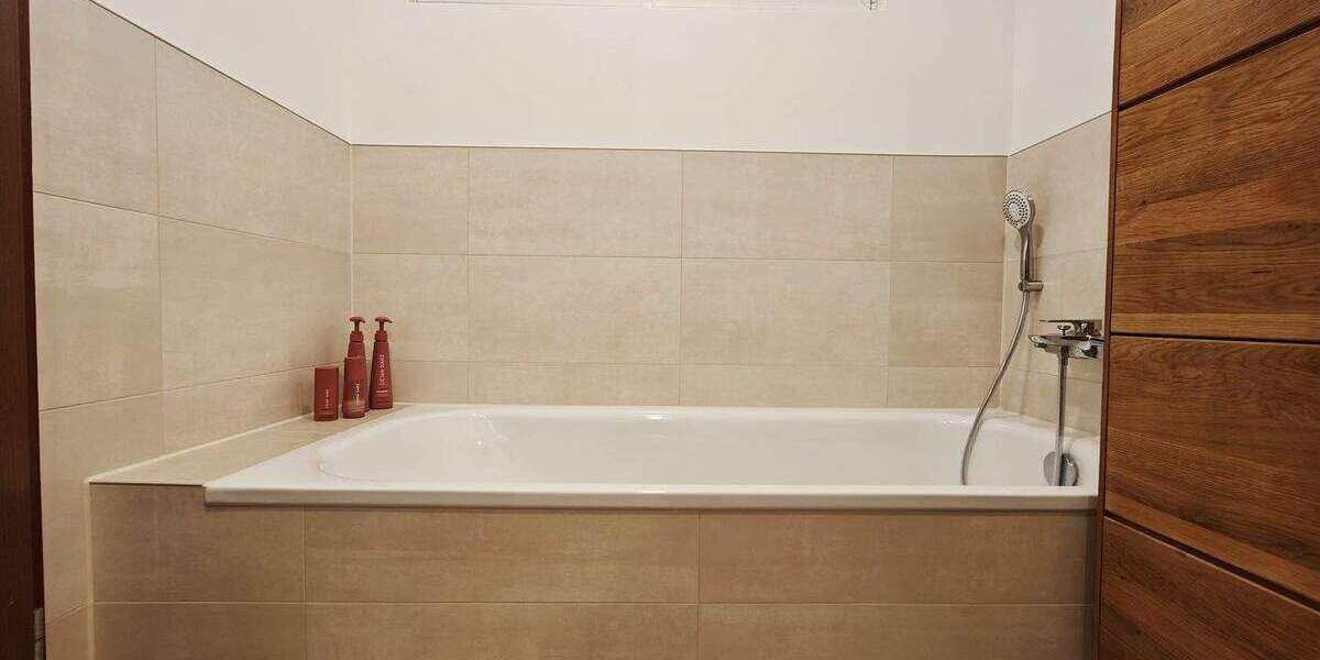 Sonne, Ruhe & Wohngefühl - Galeriewohnung in Kornwestheim 3 zimmer