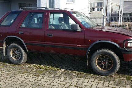 Opel Frontera A