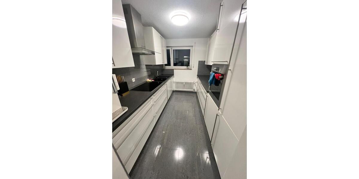 Etagenwohnung Leonberg - 3 Zimmer, 81 m&sup2;, 1.400&euro; | Angebot:26350182