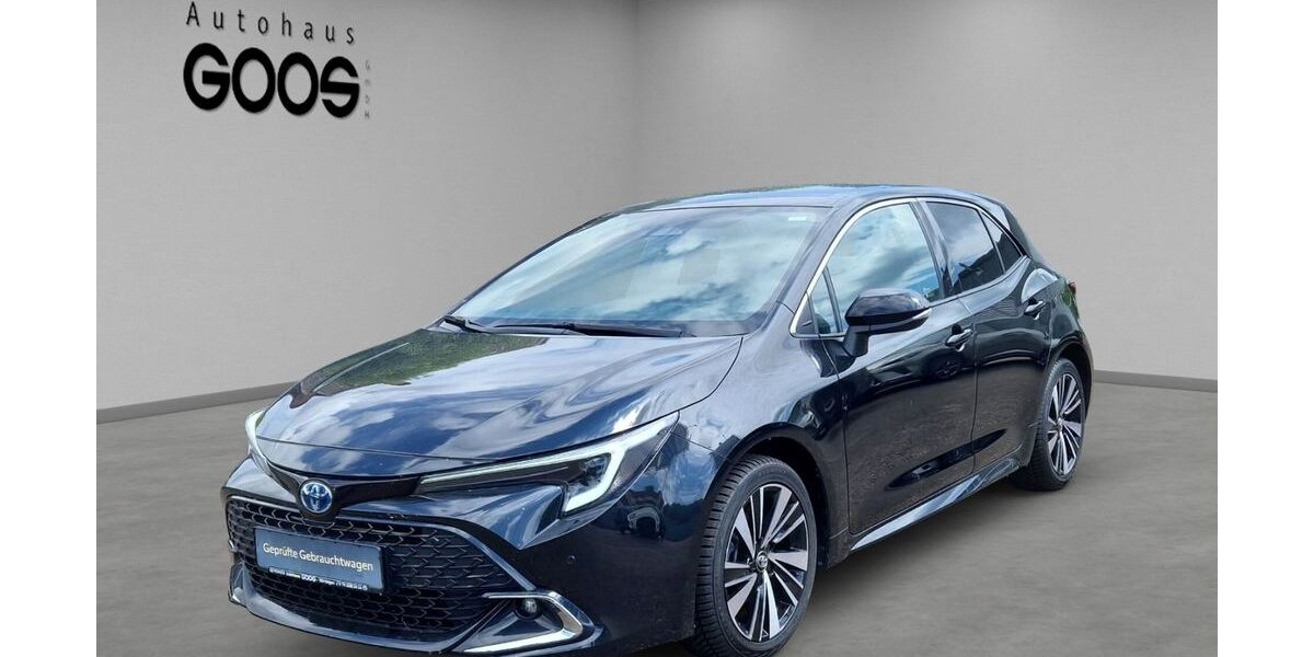 Toyota Corolla 33.389 km 28.990 &euro; Nürtingen 72622