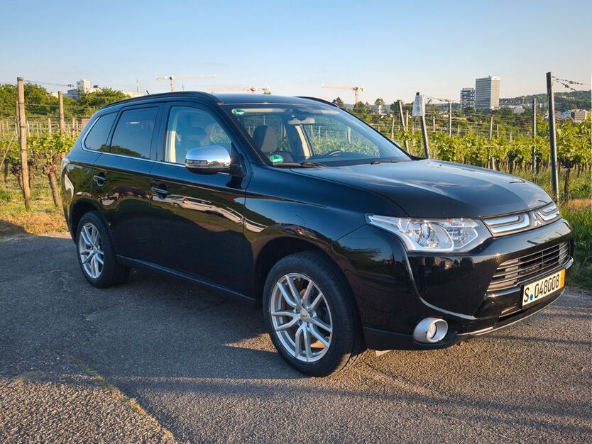 Mitsubishi Outlander 181.020 km 8.799 € Stuttgart 70191