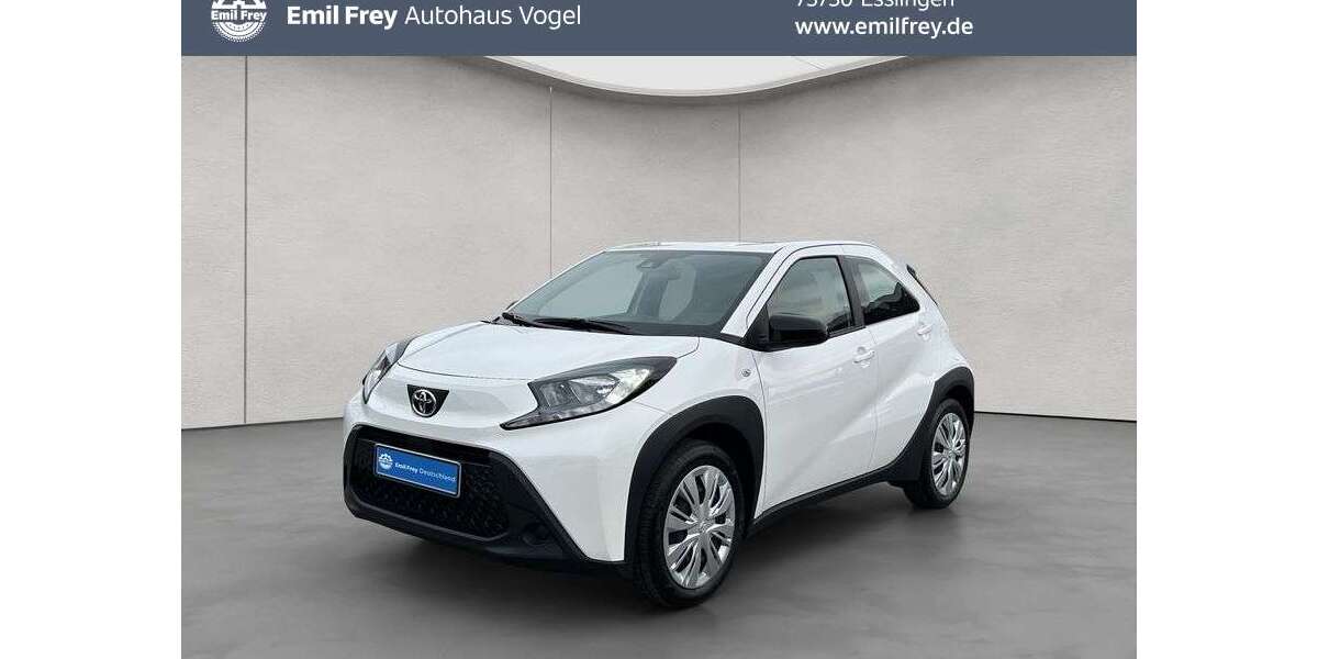 Toyota Aygo X 4.315 km 15.490 &euro; Esslingen am Neckar 73730