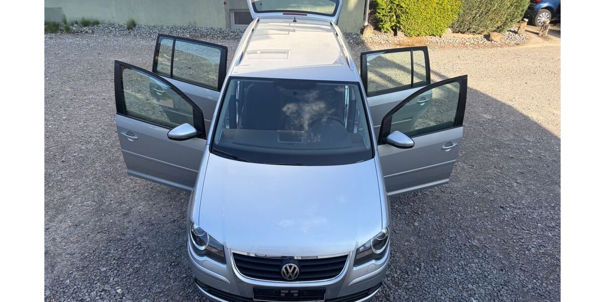 VW Touran 208.511 km 3.990 &euro; Böblingen 71032