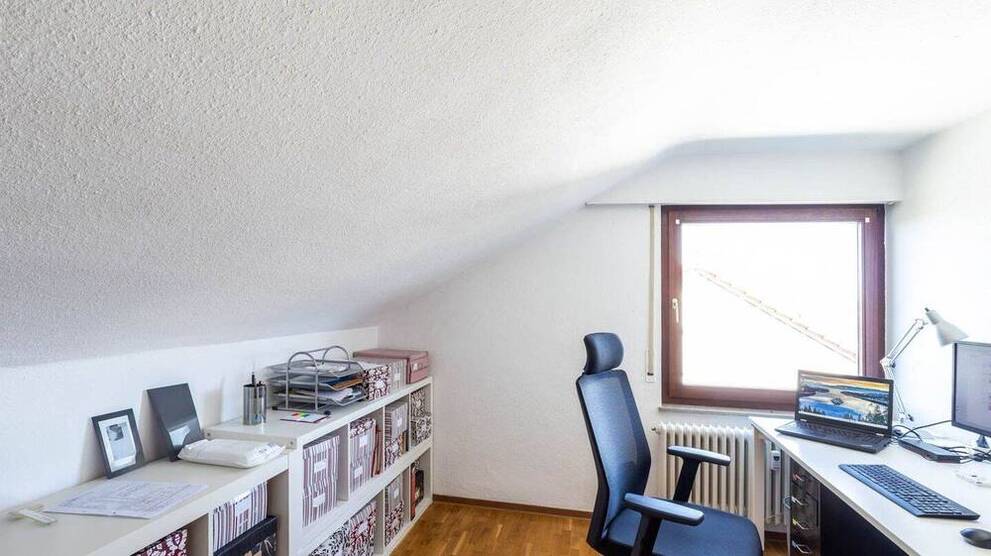 Liebevoll gepflegtes Drei-Parteienhaus in ruhiger Wohnlage